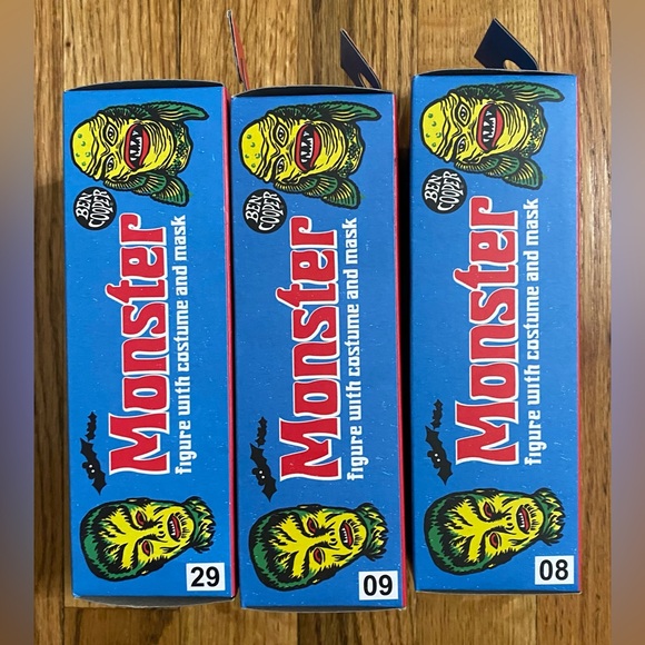 NECA BEN COOPER MONSTER COSTUME KID PHANTOM, INVISIBLE MAN, VAMPIRE GIRL FIGURES - Picture 2 of 6